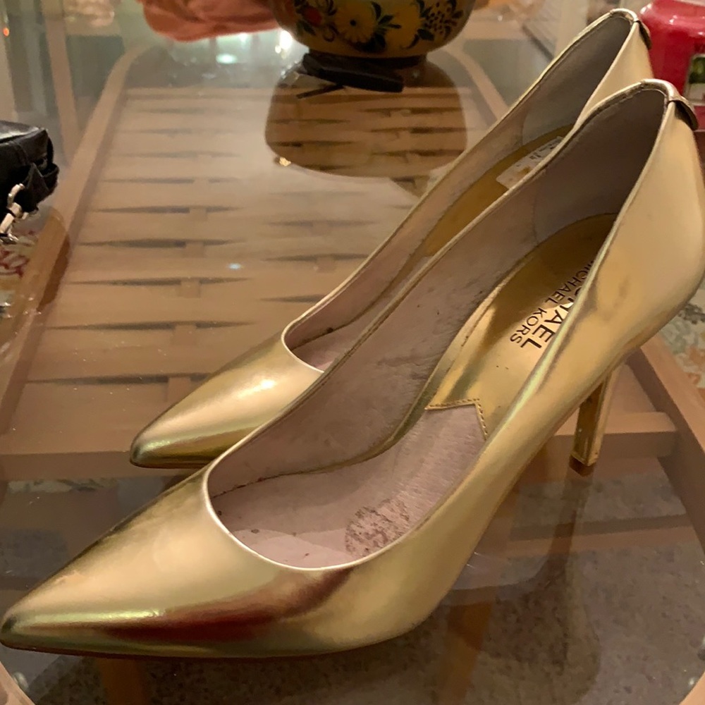Shiny gold Michael Kors high heels with 3.5 inch heel size 8 1/2